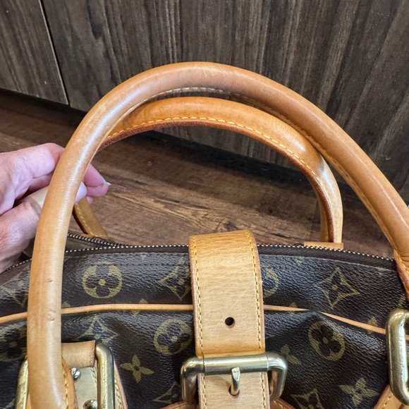 Two (2) Louis Vuitton Brown and Tan Monogram Manhattan Bags GM - Picture 4 of 6